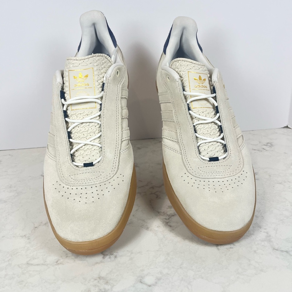 NEW Adidas Puig Skating shoes Beige Suede Sneakers with Gum Sole and blue Accent